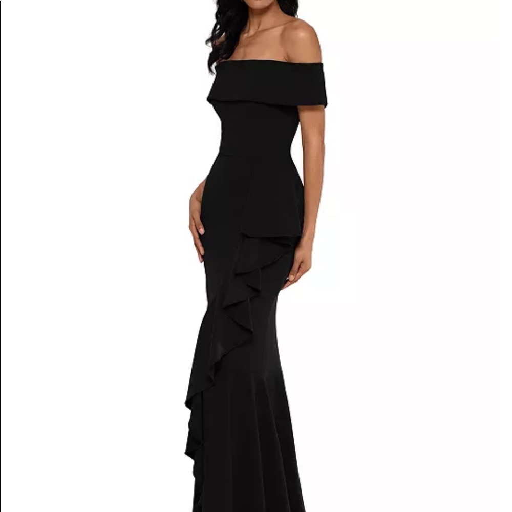 Black formal mermaid gown